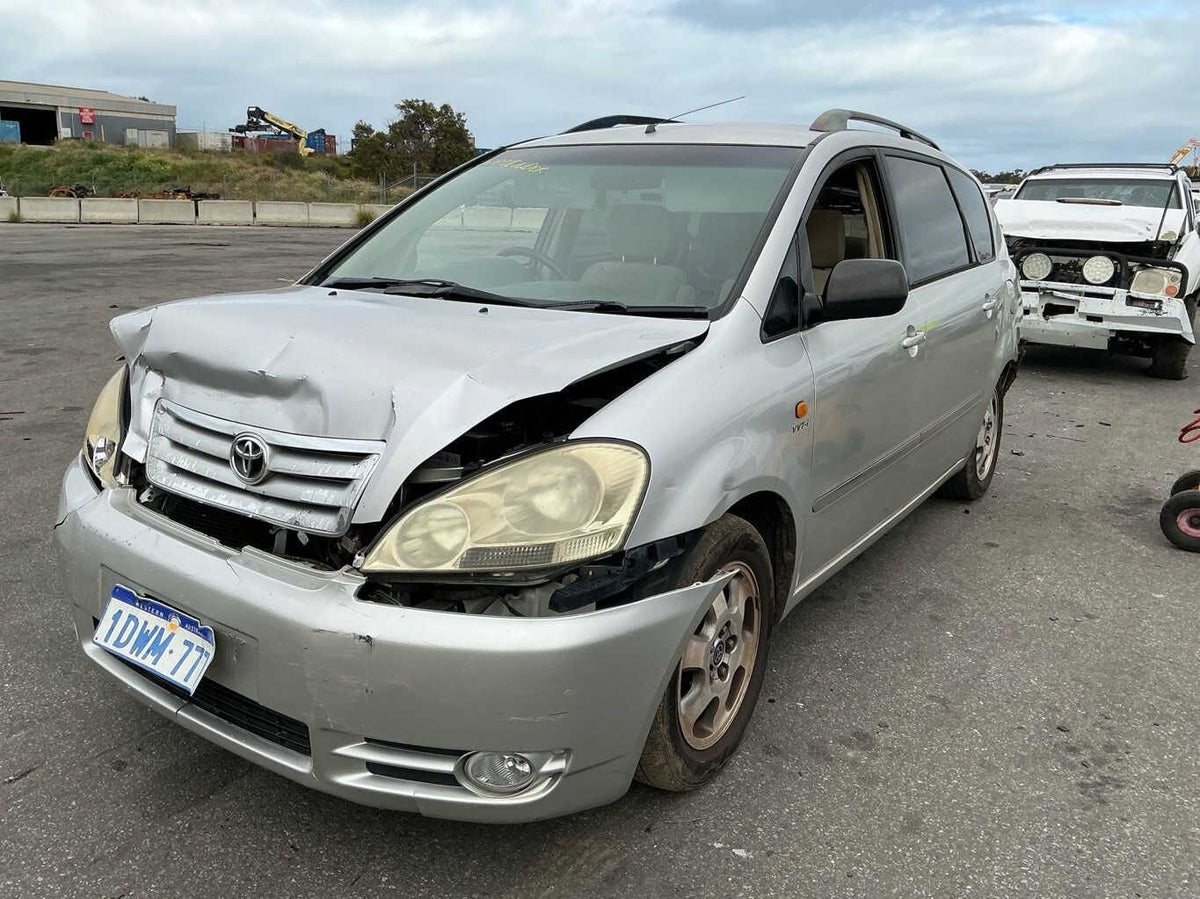 2003 Toyota Avensis Verso