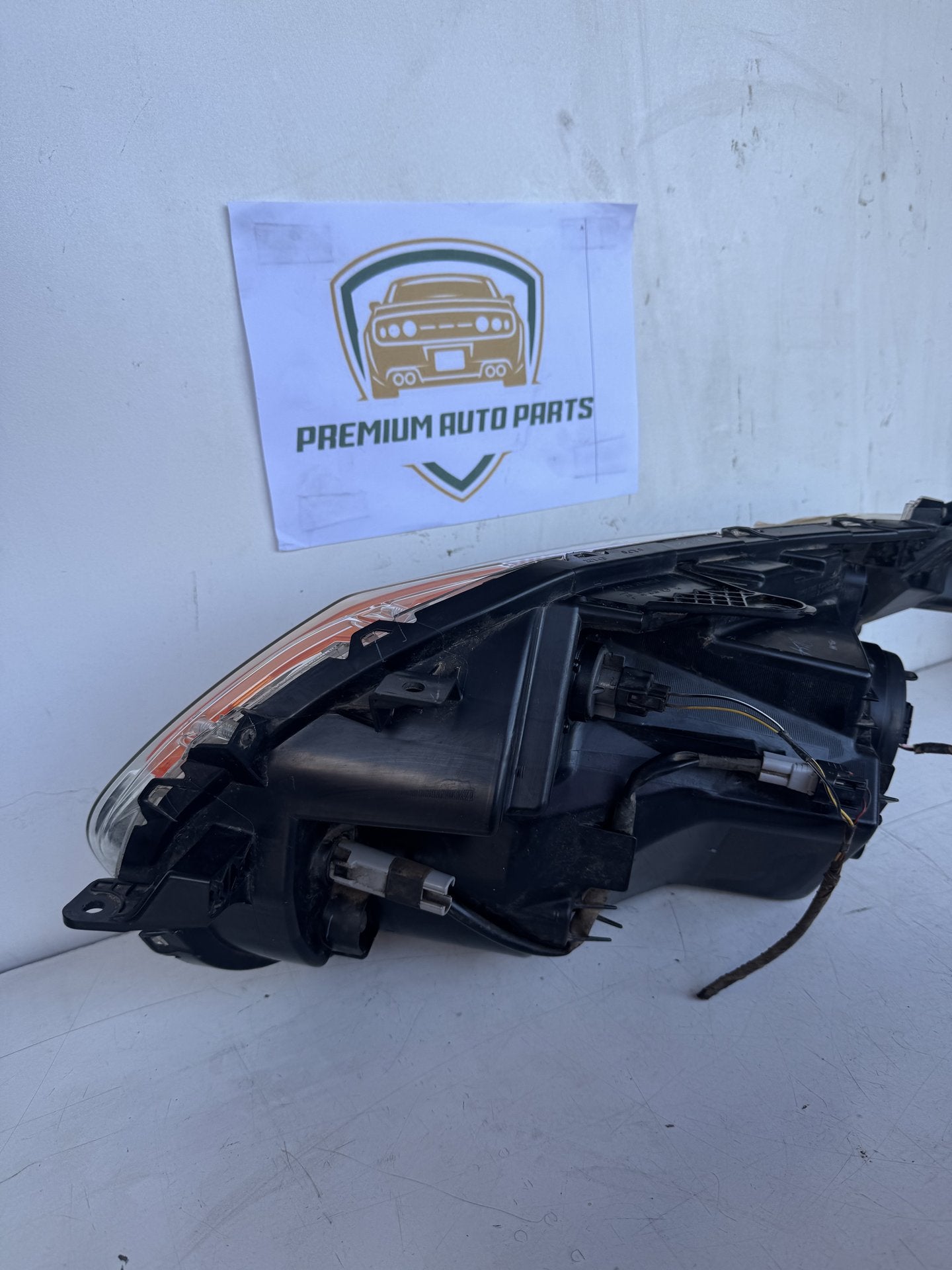 2018   Right Headlight