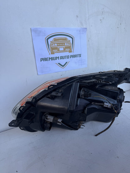2018   Right Headlight