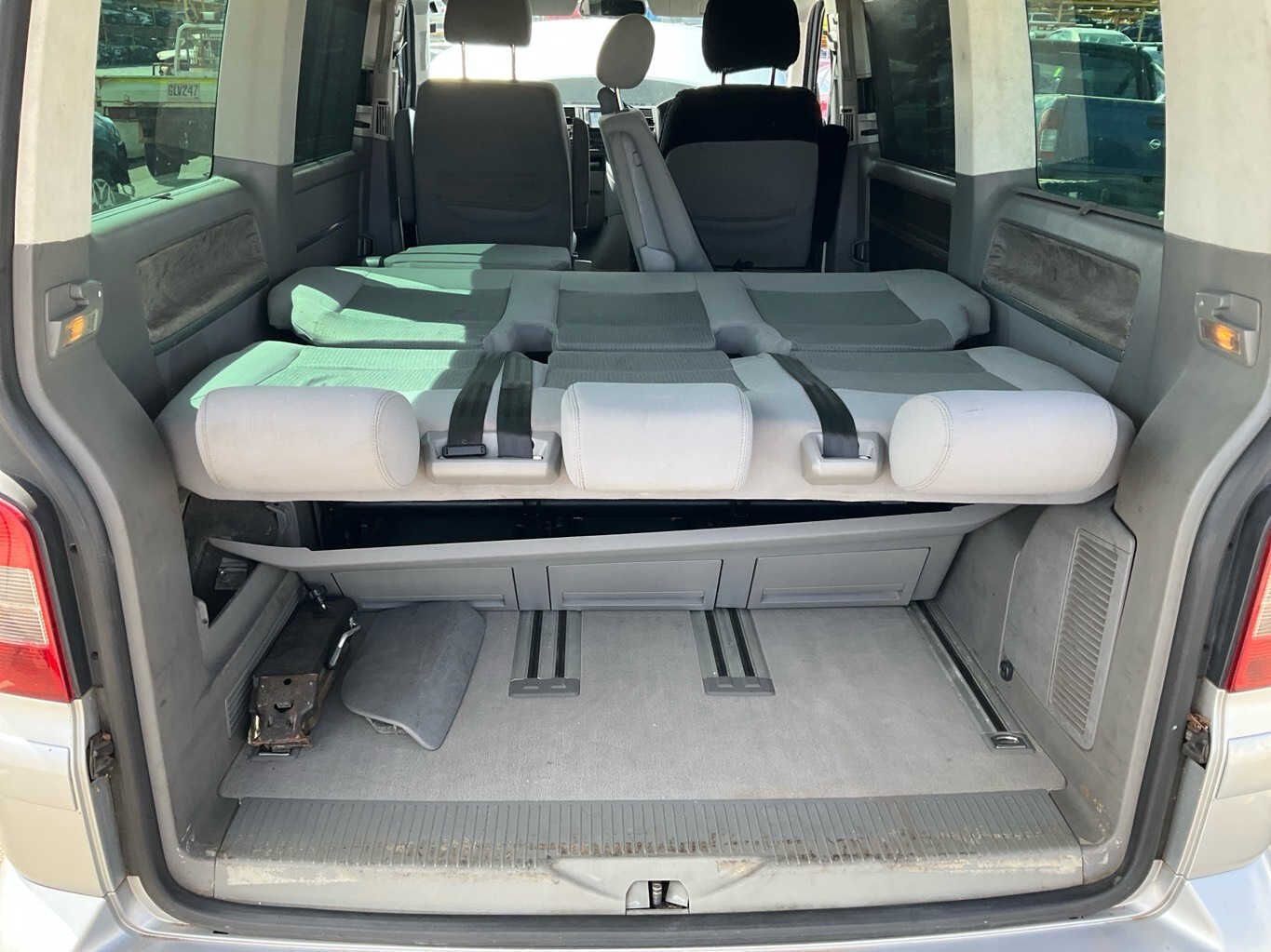 2005 Volkswagen Multivan  T5Station Wagon 
Volkswagen
Multivan