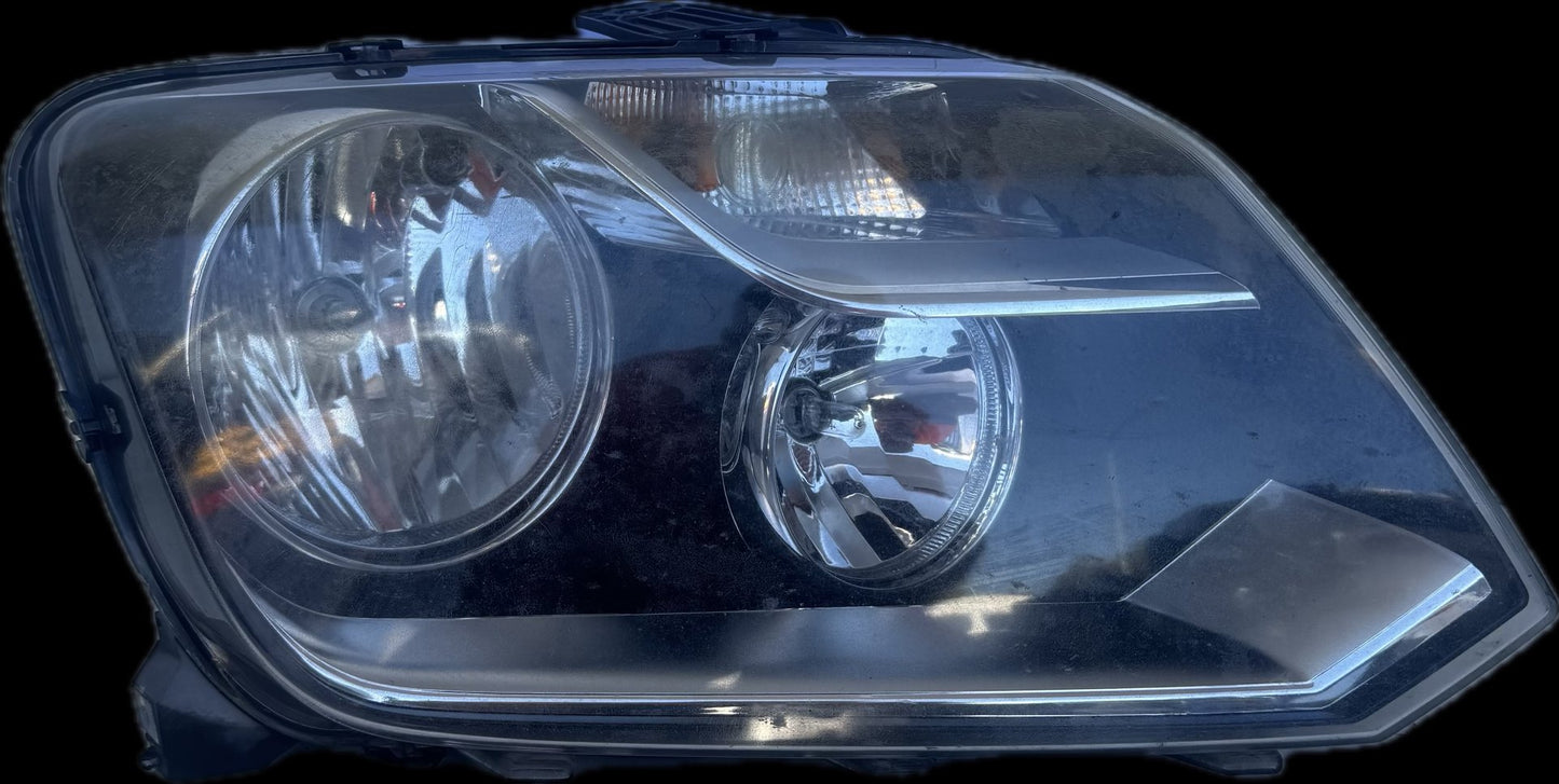 2016  2H Right Headlight