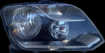 2016  2H Right Headlight