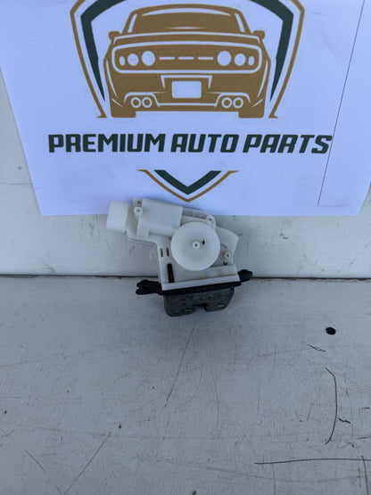 2017 Toyota RAV4 Station Wagon Tailgate Lock Actuator