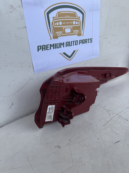 2018   Left Taillight