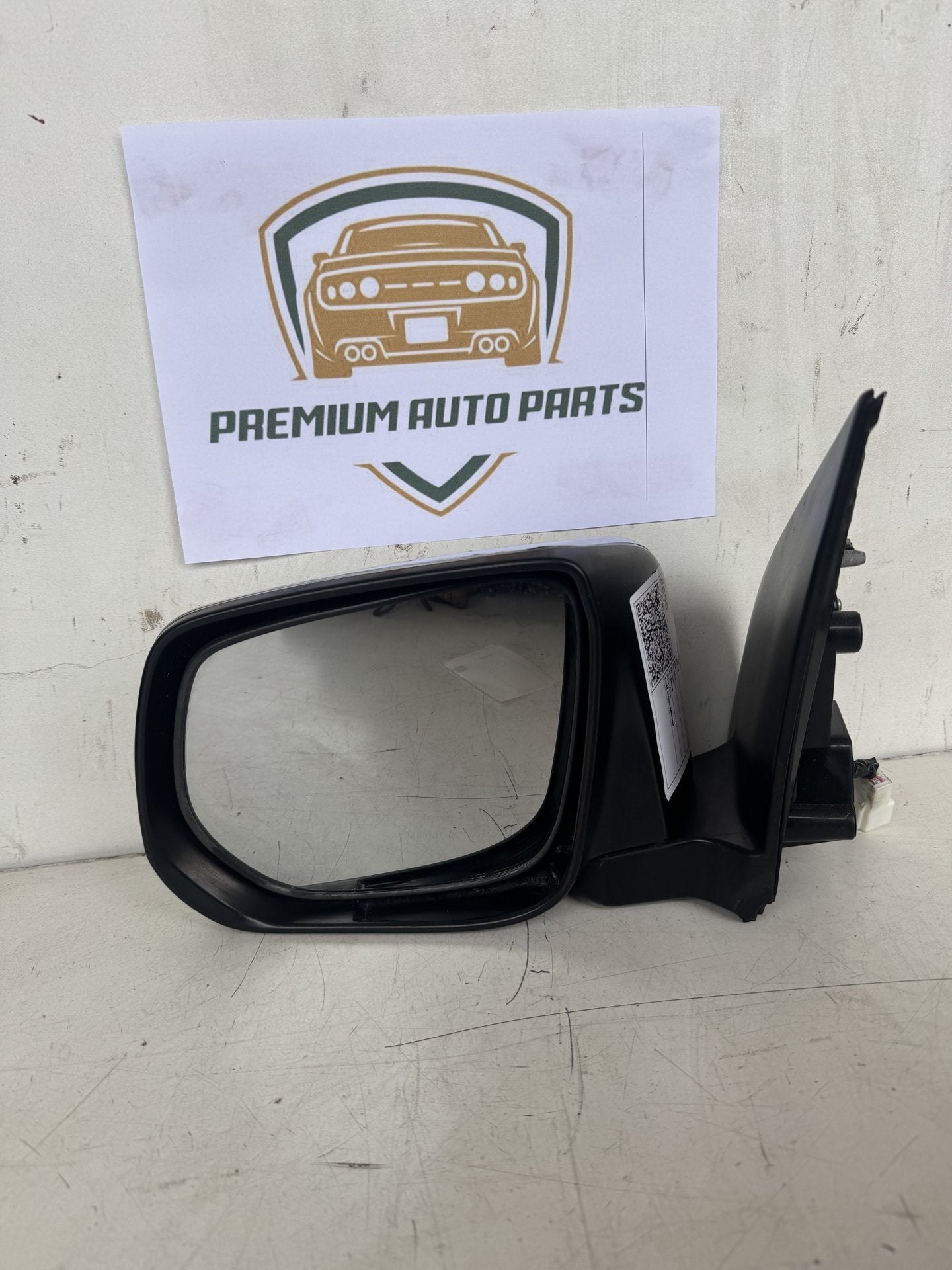 2013 Isuzu D-Max Pickup Left Door Mirror