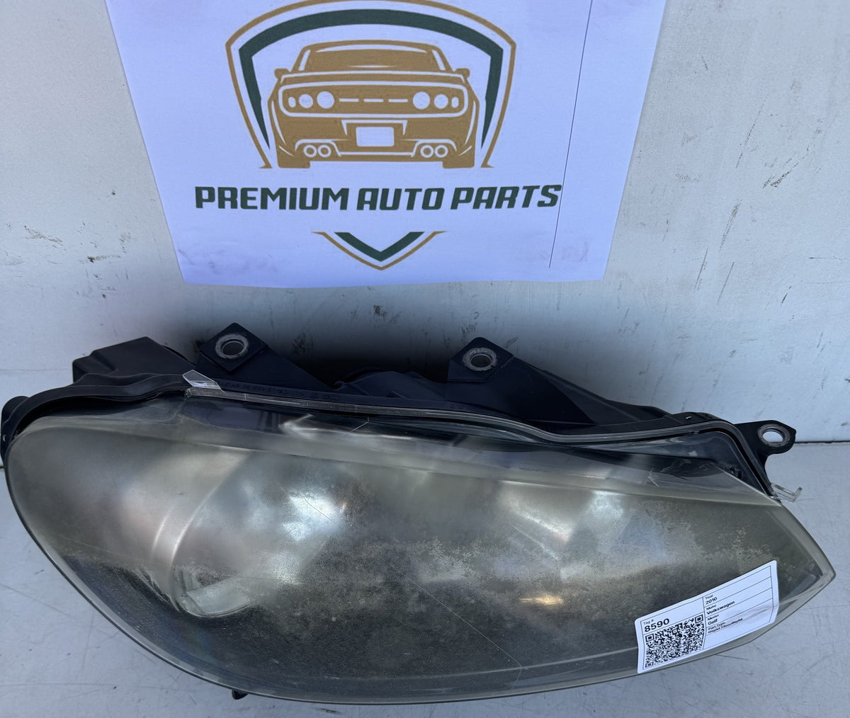 2010 Volkswagen Golf MK6- 5K Station Wagon Right Headlight