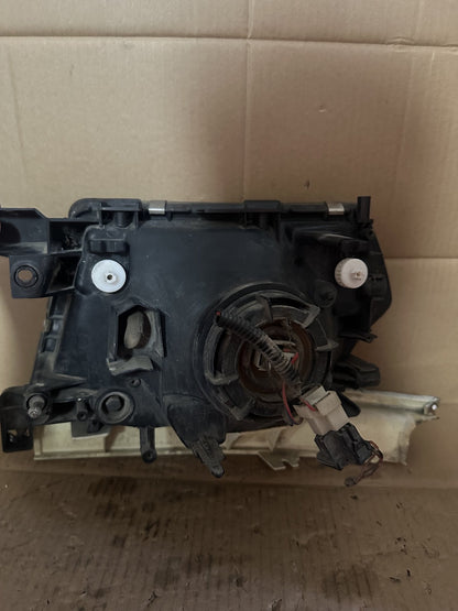 2010 Nissan Patrol - Right Headlight