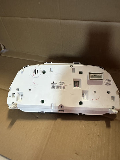 2004-2005 BMW 318i E46 Unknown Instrument Cluster 8100C666