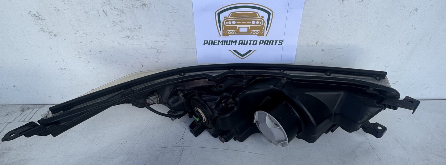 2015  U50 Left Headlight