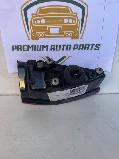 2020   Right Taillight Garnish