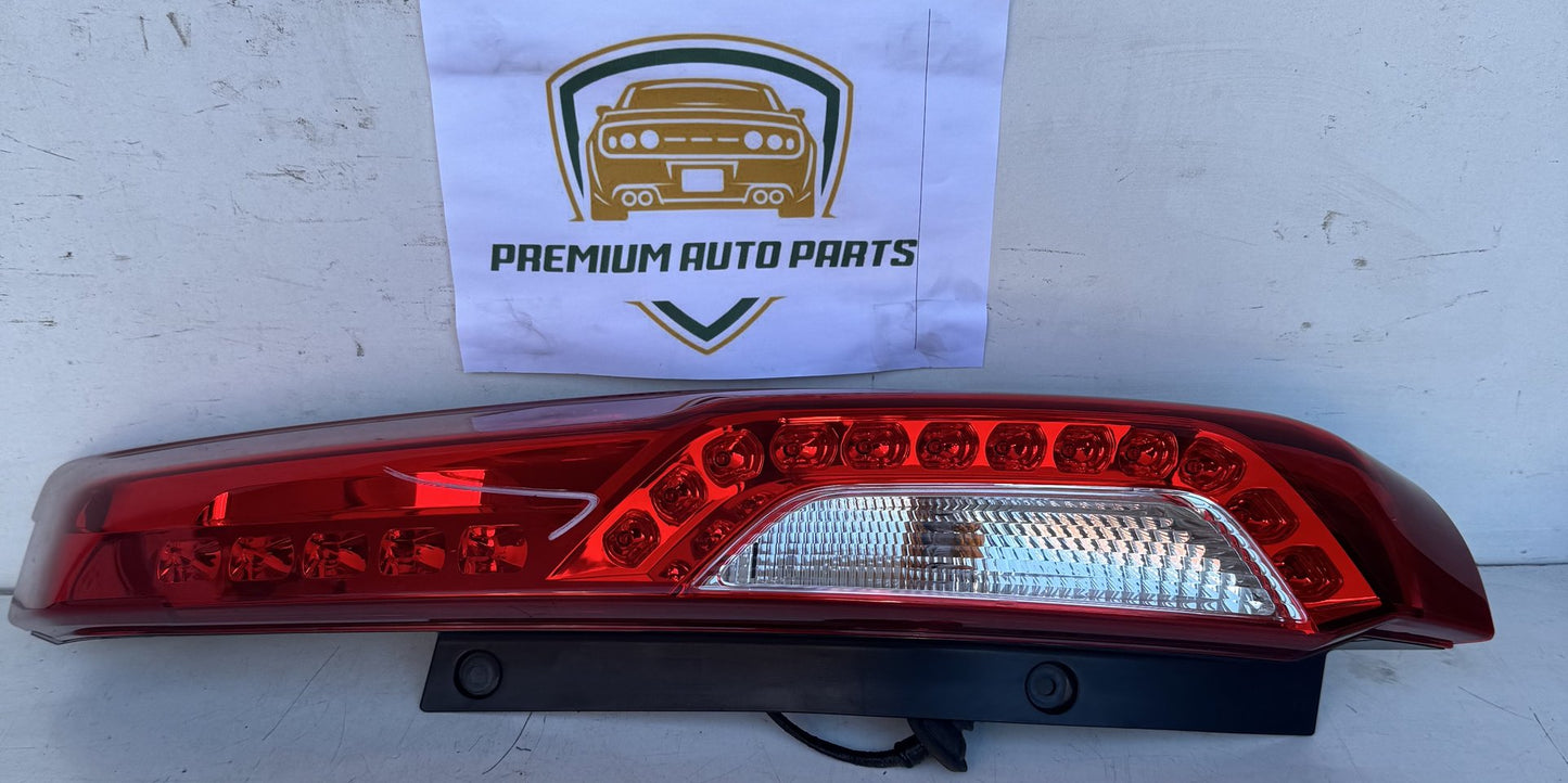 2010   Right Taillight