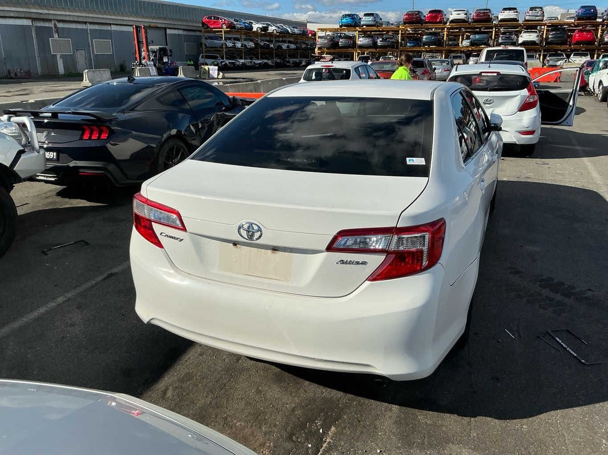 2013 Toyota Camry Altise XV50