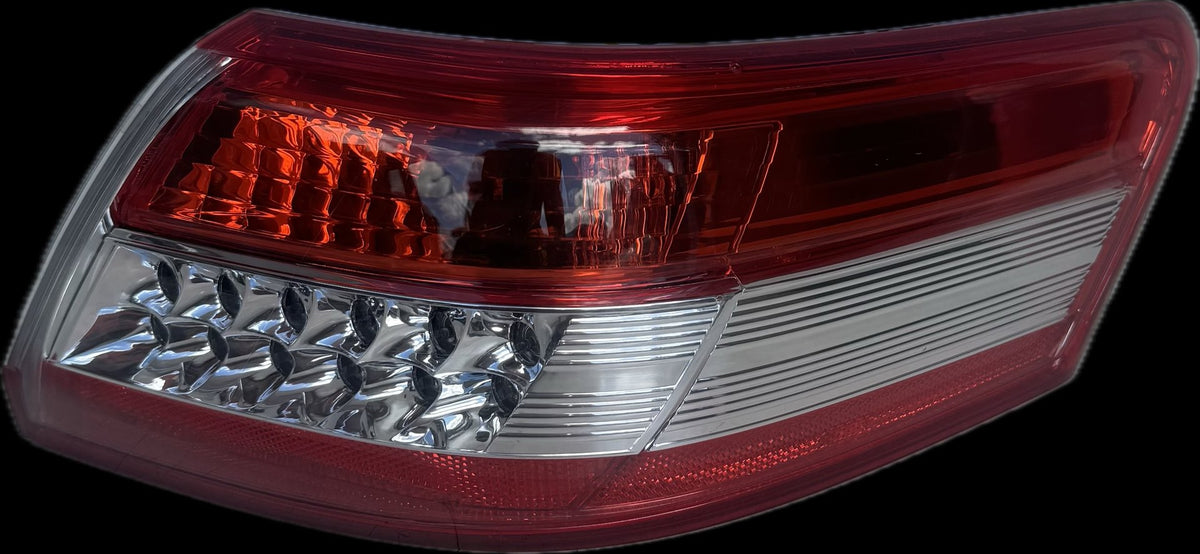 2011 Toyota Camry XV40 Sedan Right Taillight HELLA 06-184