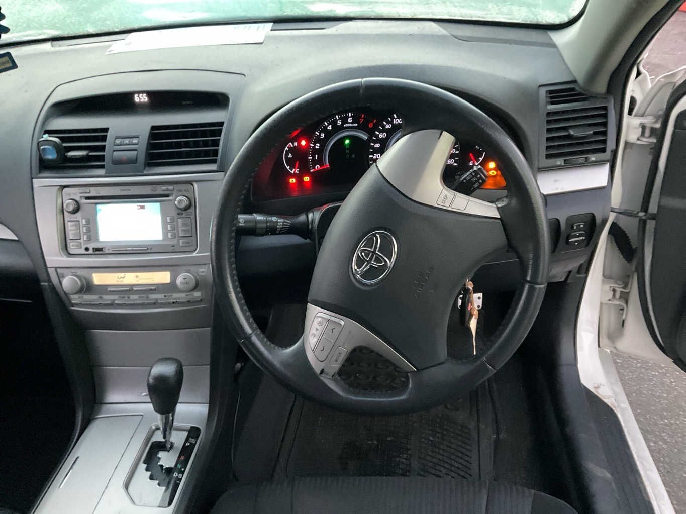 2010 Toyota Aurion  Sedan 
Toyota
Aurion