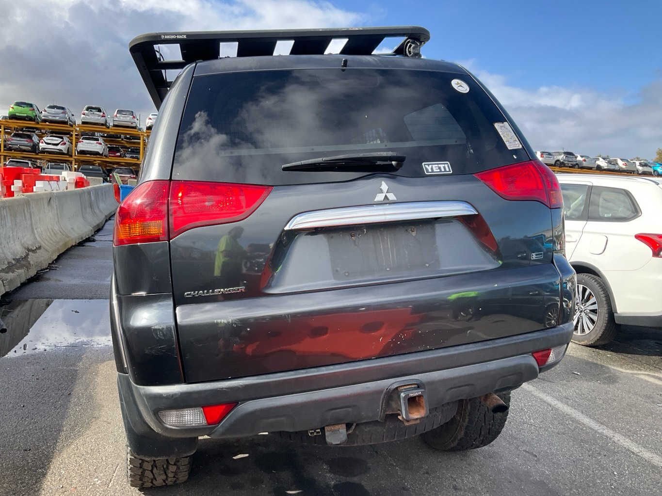 2011 Mitsubishi Challenger PB