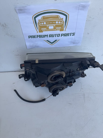 1999 Toyota Land Cruiser Station Wagon Right Headlight KOITO 60-91