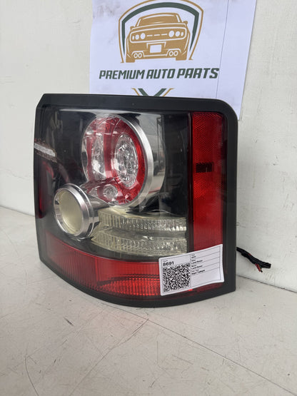 2011 Land Rover Land Rover Station Wagon Right Taillight