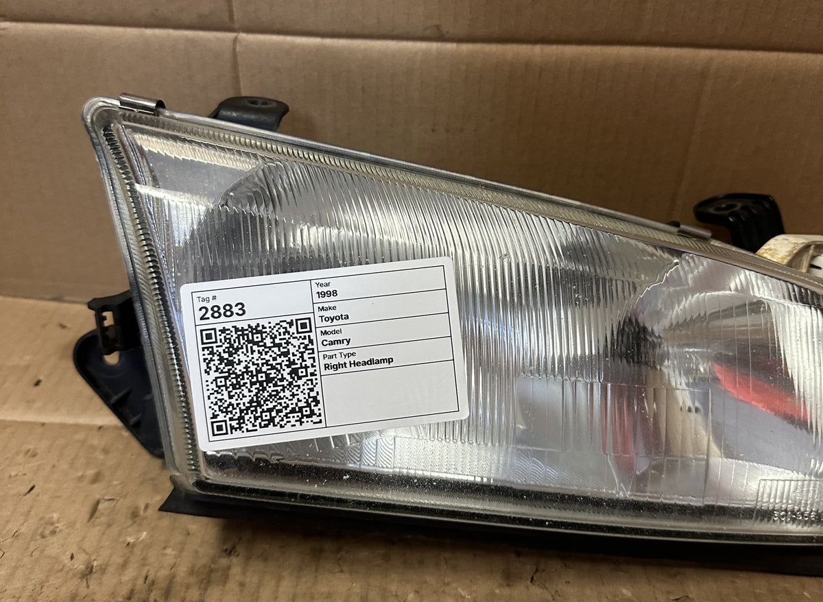 1998 Toyota Camry XV20 - Right Headlight