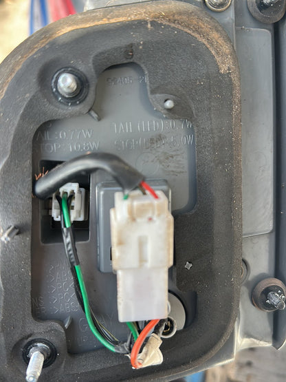 2012 Kia Sorento Station Wagon Left Bootlid Light