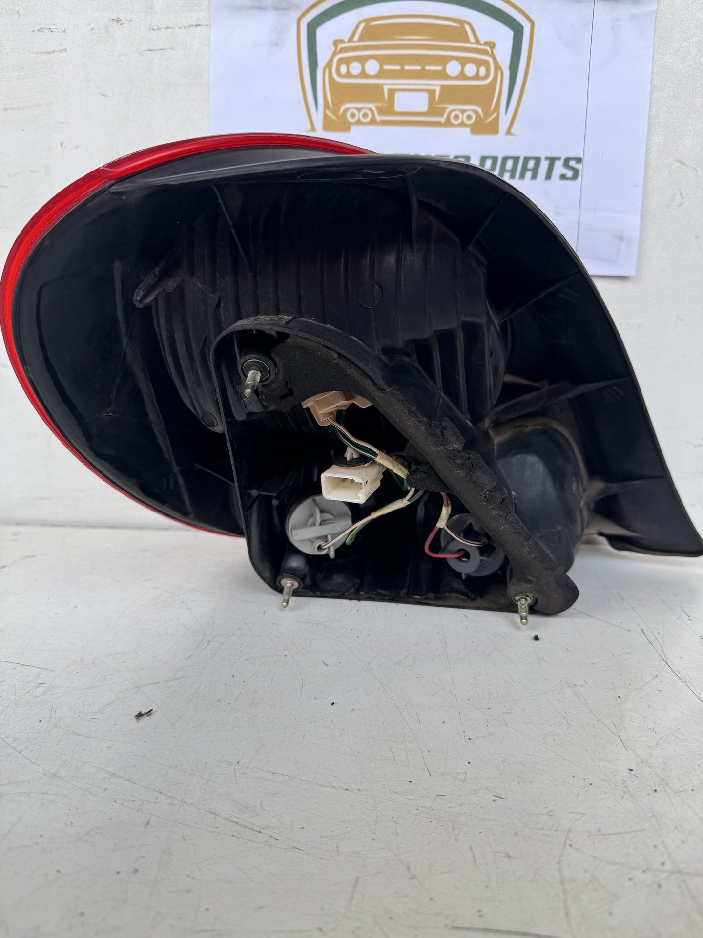 2000  E110 Right Taillight