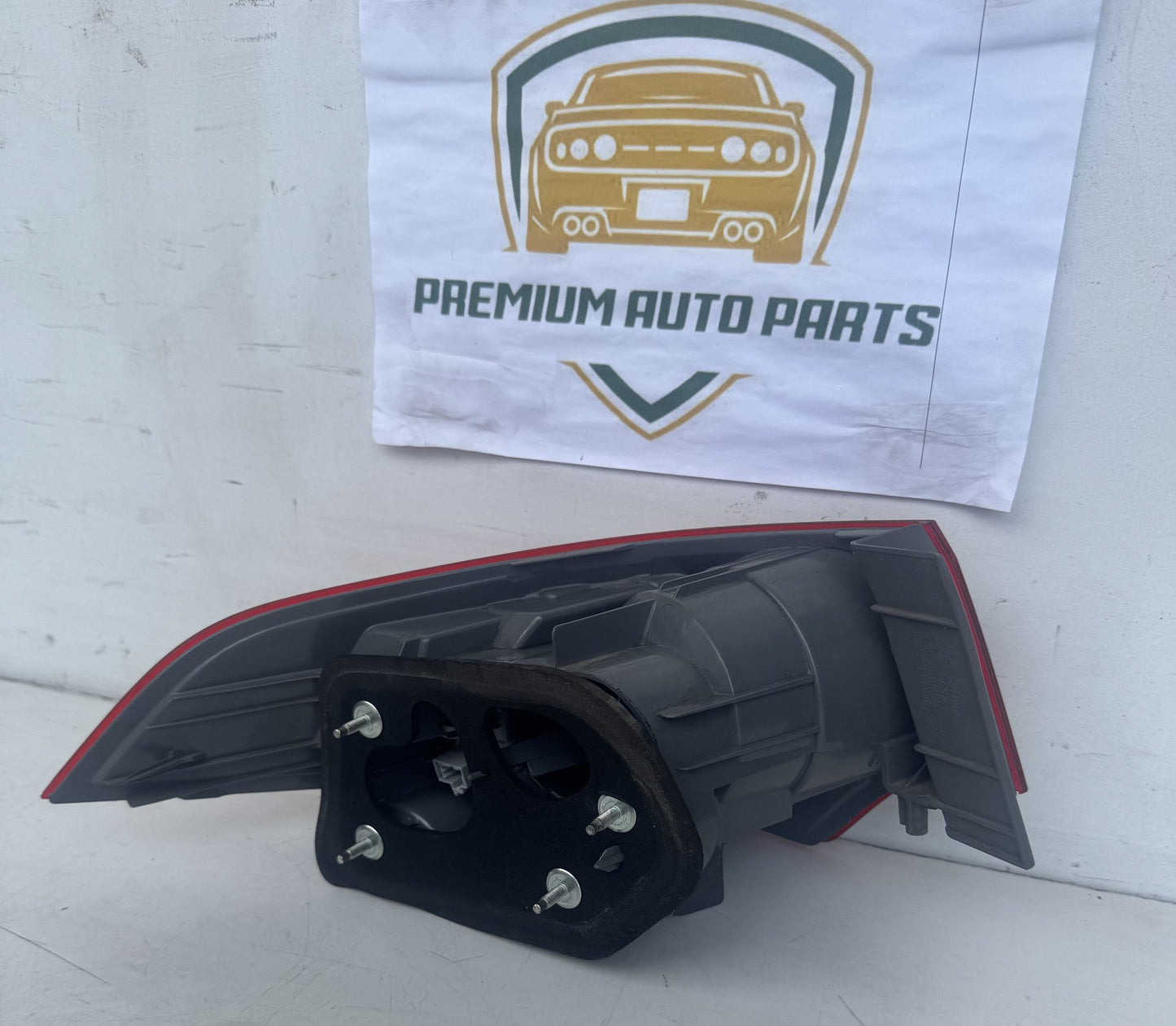 2009  CU Right Taillight