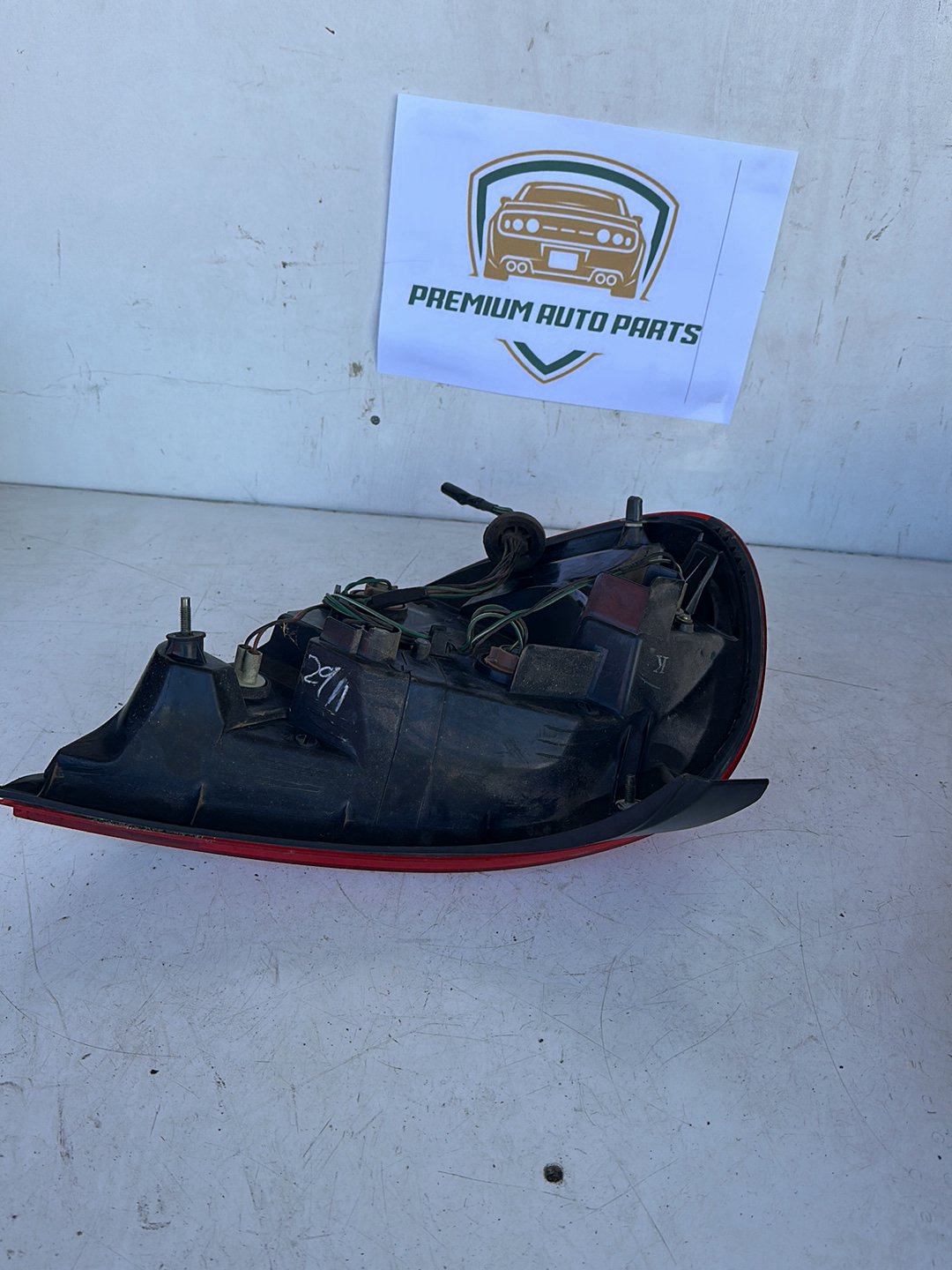 2010 Nissan Pulsar Sedan Right Taillight