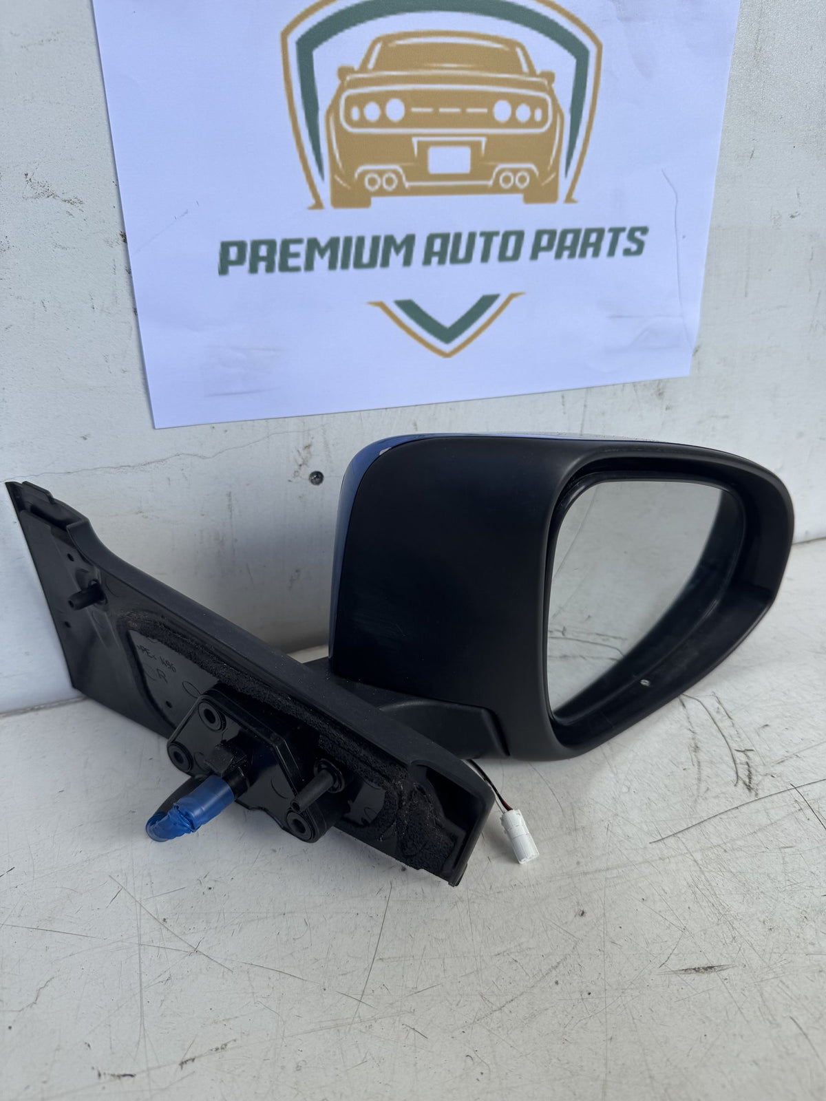 2014 Toyota Yaris Hatchback Right Door Mirror k96