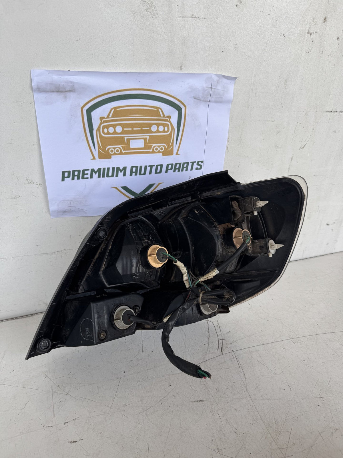 2004 Mitsubishi Outlander ZE Station Wagon Left Taillight