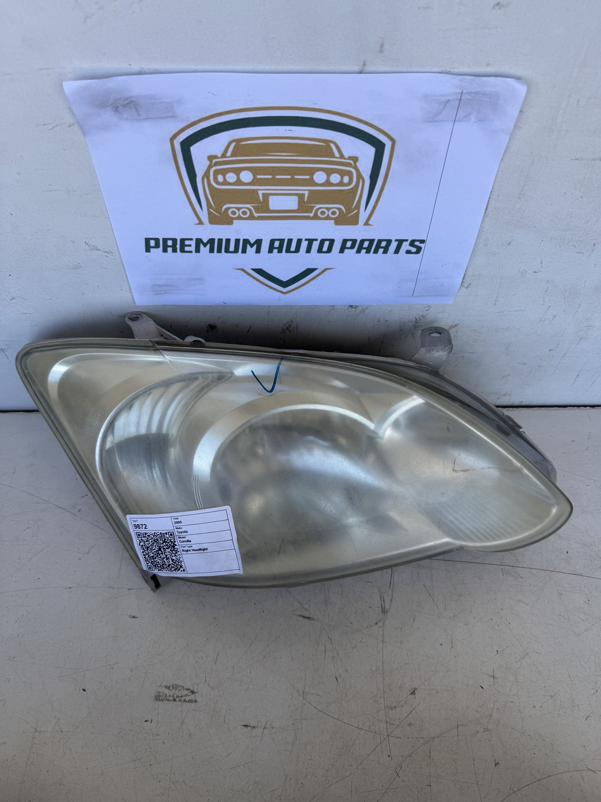 2005 Toyota Corolla E120 Hatchback Right Headlight