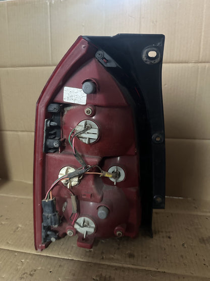 2004-2009 Hyundai Tucson JM SUV Right Taillight 92402-2F