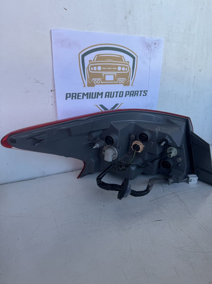 2014 Nissan Pulsar B17 Sedan Right Taillight