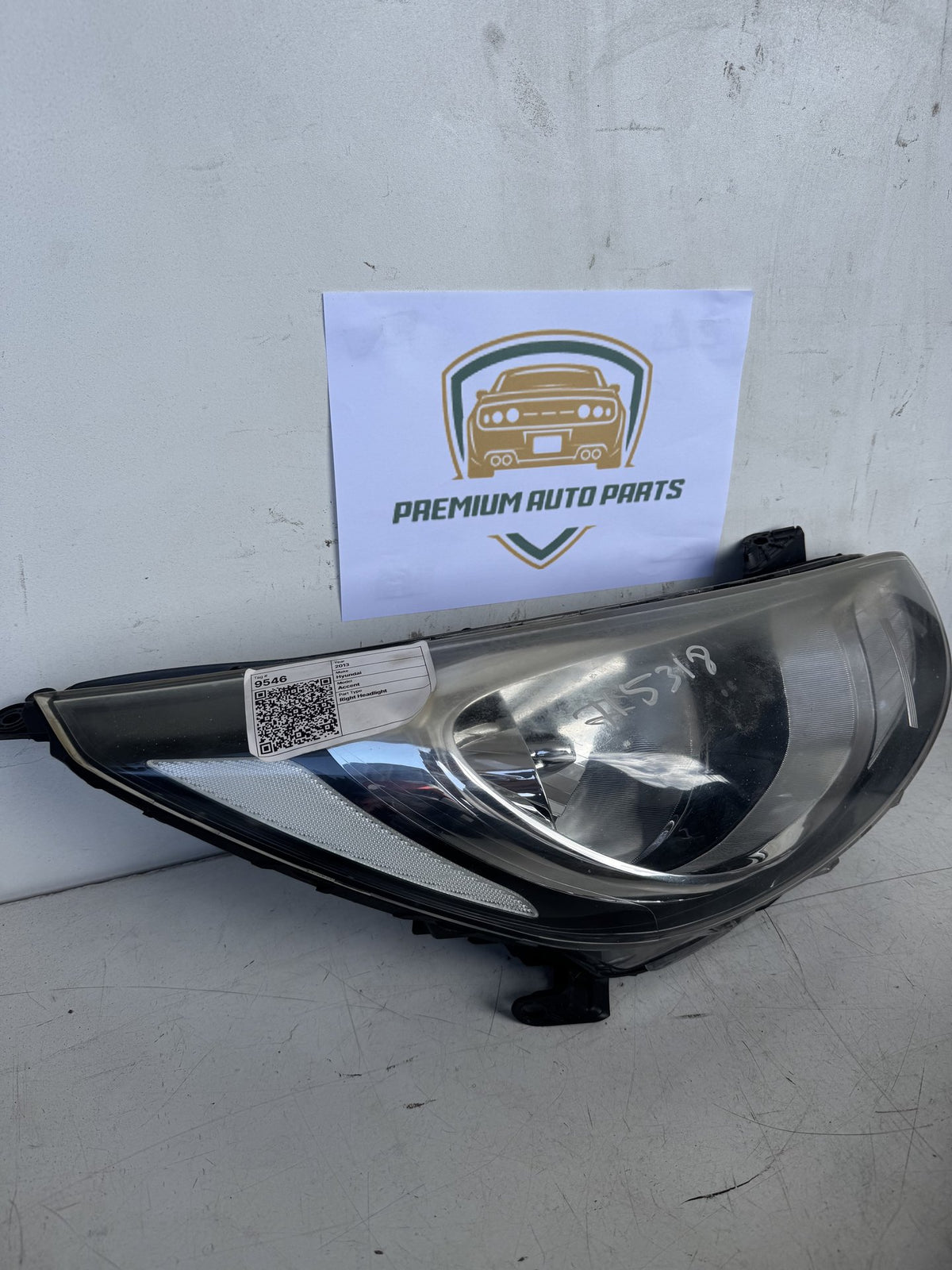 2013 Hyundai Accent RB Sedan Right Headlight