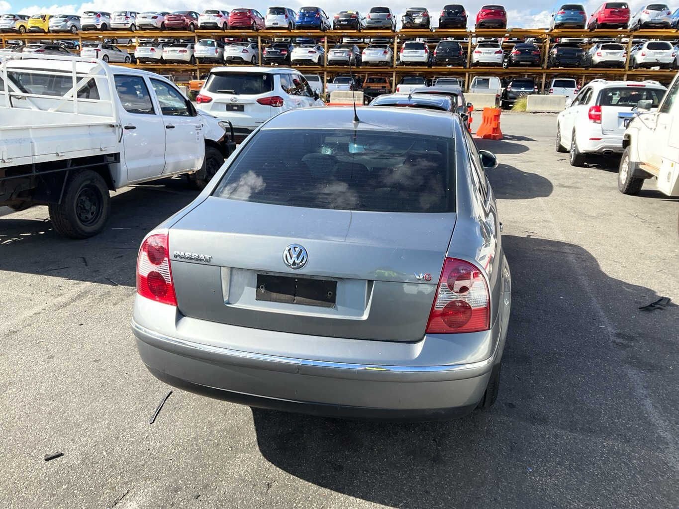 2004 Volkswagen Passat 2.8 V6 B5 (3B)Sedan 
Volkswagen
Passat
