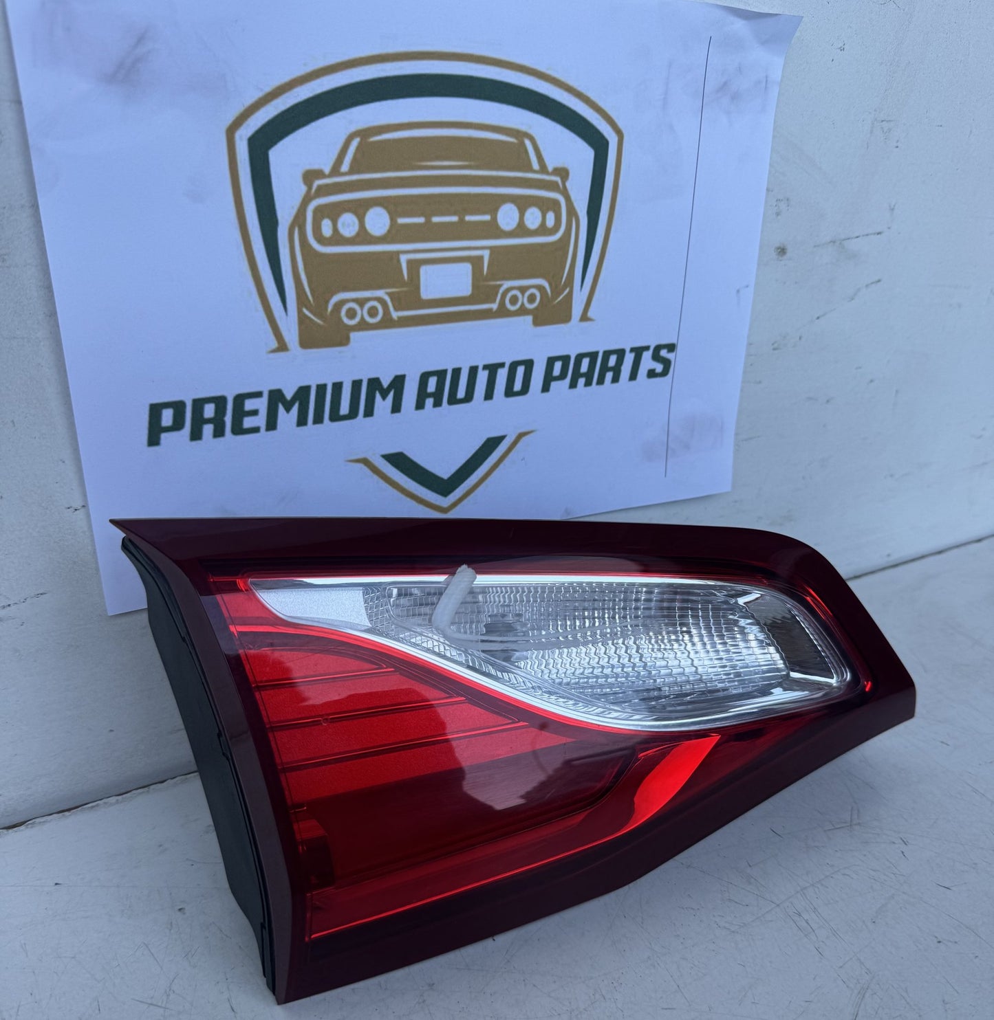 2019  EQ Left Boot Light