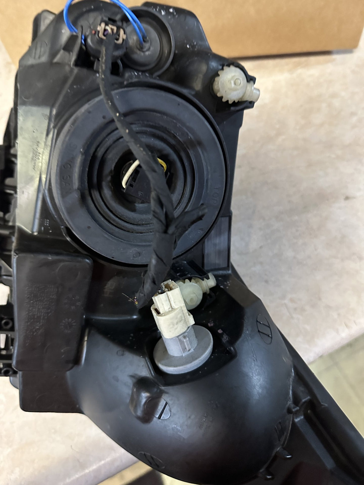 2014 Holden Cruze Cruze Right Headlight 12413