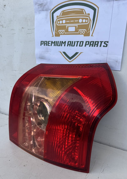 2004  E120 Right Taillight
