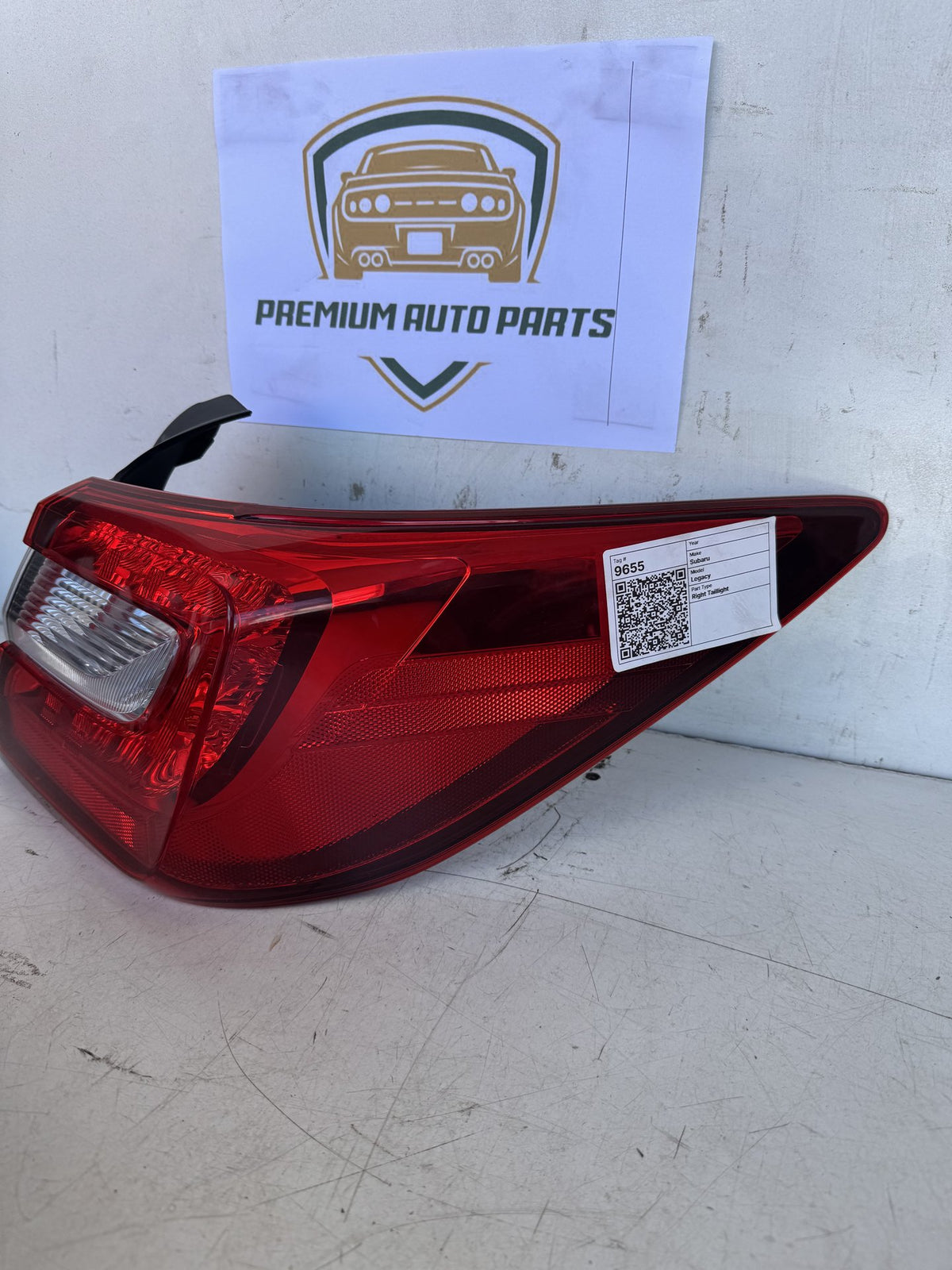 Subaru Legacy Right Taillight koito 220-60231