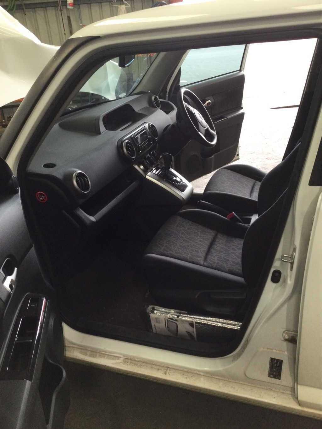 2015 Toyota Rukus  E150Station Wagon 
Toyota
Rukus