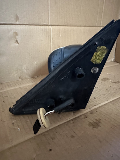 1996-2000 BMW 523i E39 Sedan Right Door Mirror 012079