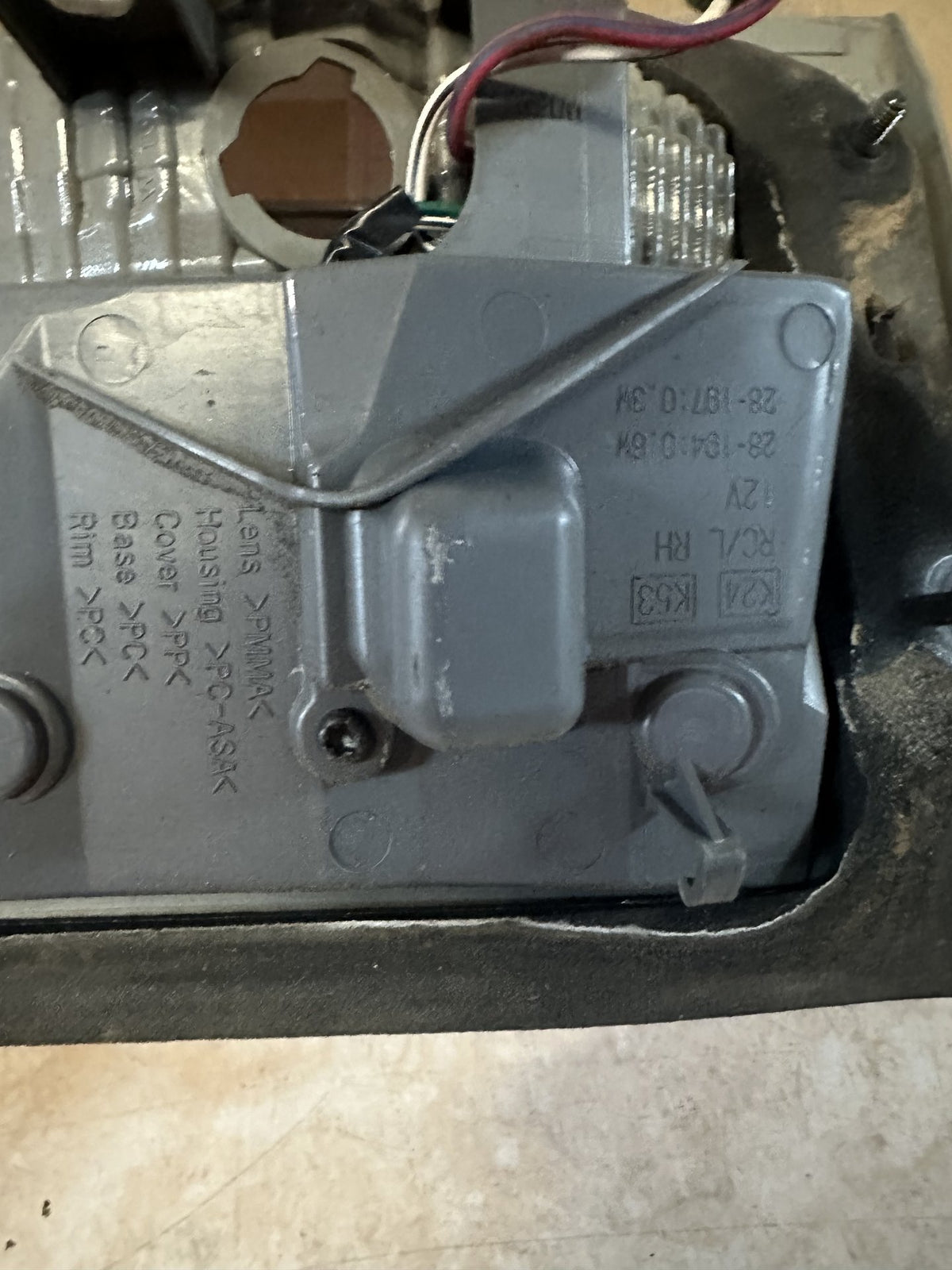 2006 Toyota Previa Station Wagon Right Boot Light 28193