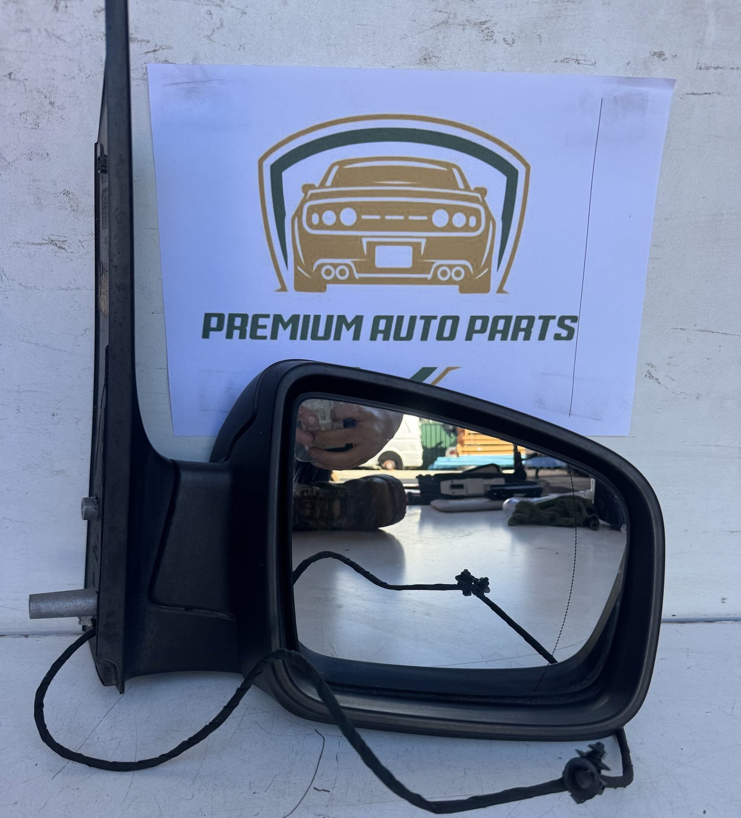 2011  V-Class W639 Right Door Mirror