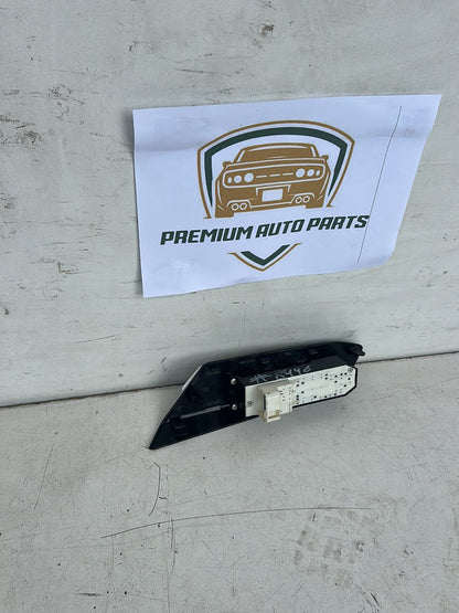 2015 Toyota RAV4 A40 - Master Power Window Switch
