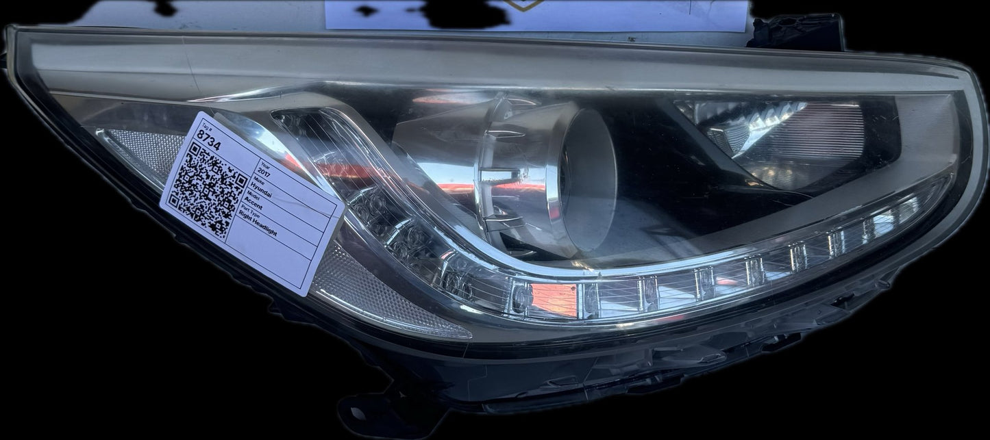 2017 Hyundai Accent RB Hatchback Right Headlight
