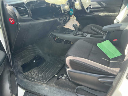 2016 Toyota Hilux SR