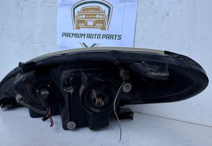 2003   Right Headlight