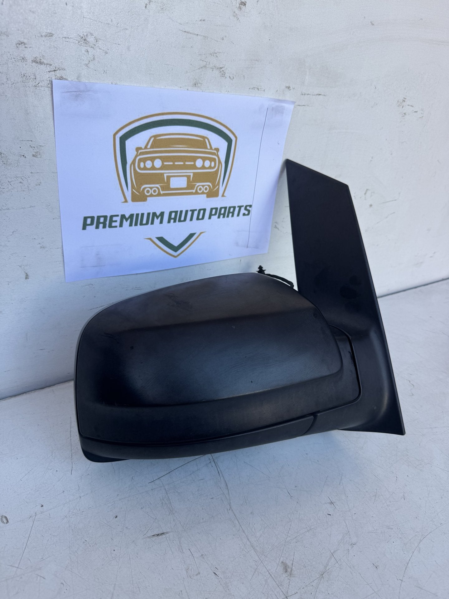 2011  V-Class W639 Right Door Mirror