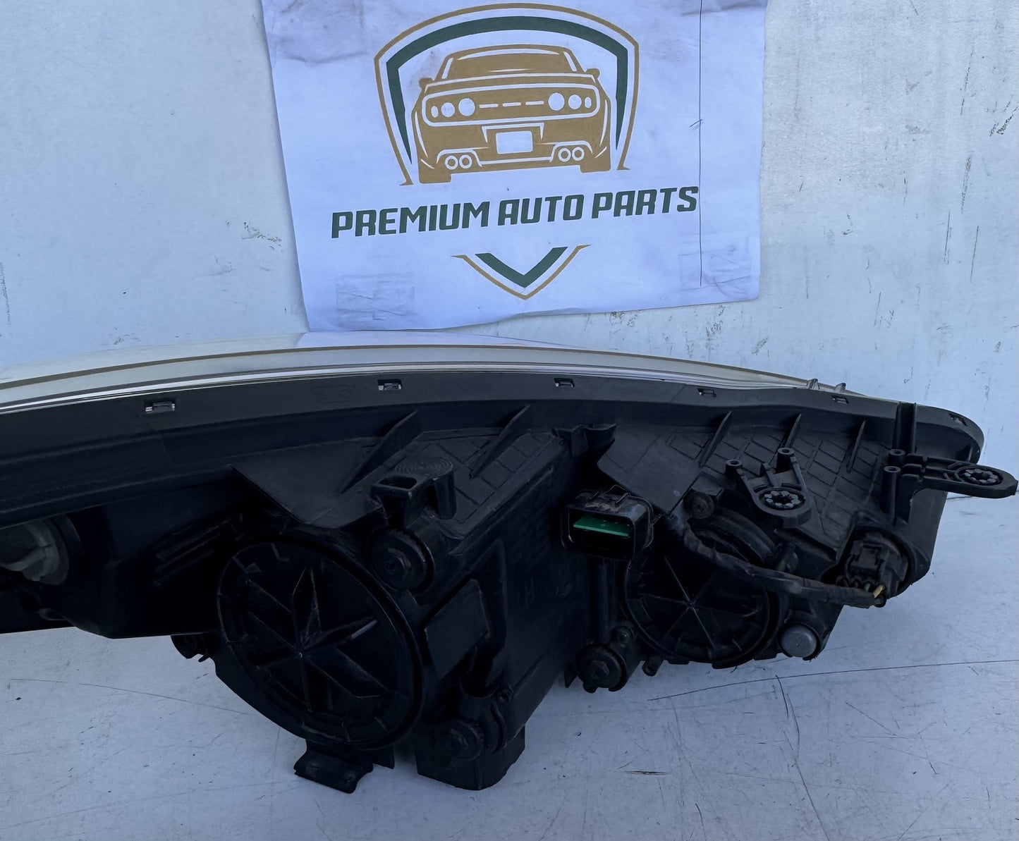 2015 Hyundai i30 GD Hatchback Left Headlight