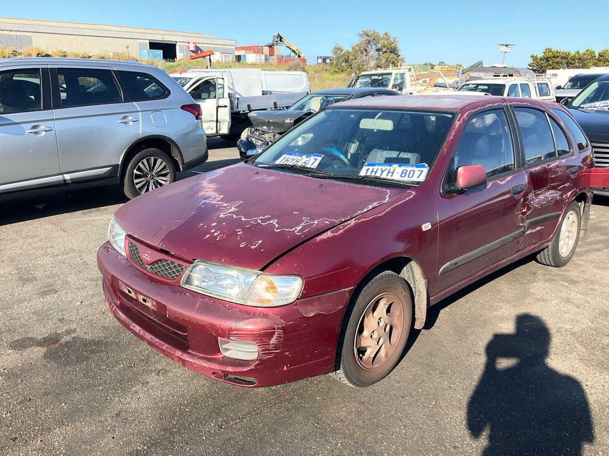1998 Nissan Pulsar N15