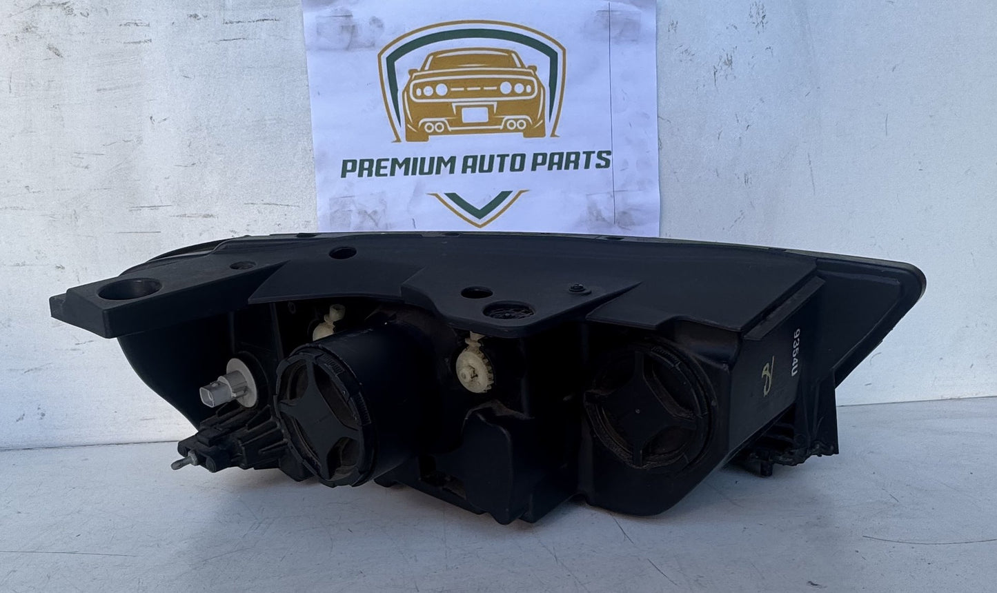 2018   Left Headlight
