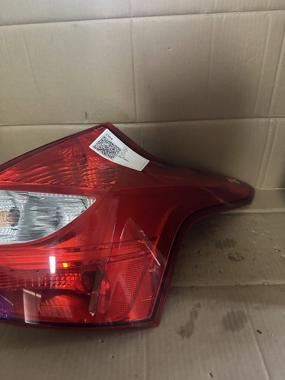2012 Ford Focus III LW Hatchback Right Taillight 14600